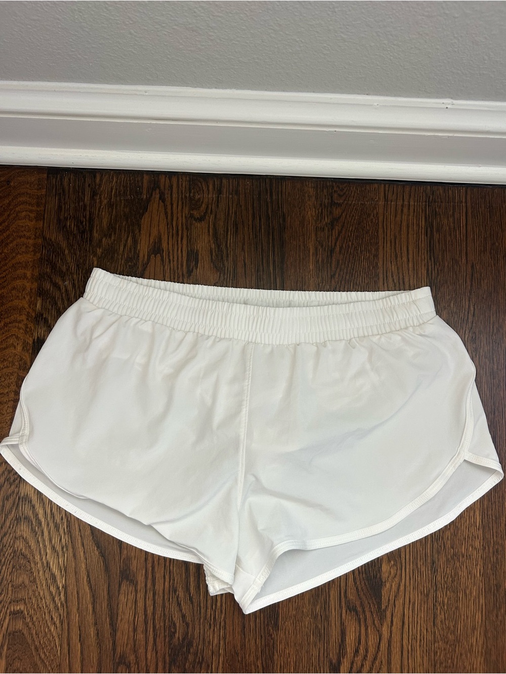 all in motion White Women's Athletic Shorts - Elastic Waist